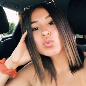 Meet your Posher, Dulce